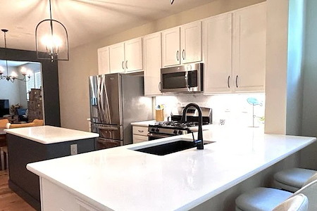 Quartz vs granite countertops in missouri homes resale value heat resistance and maintenance